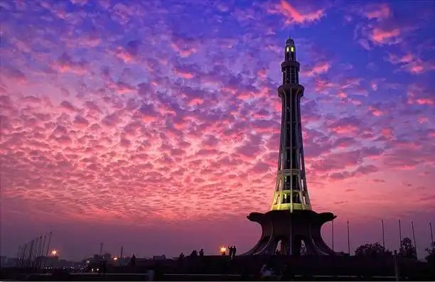 巴基斯坦獨立塔